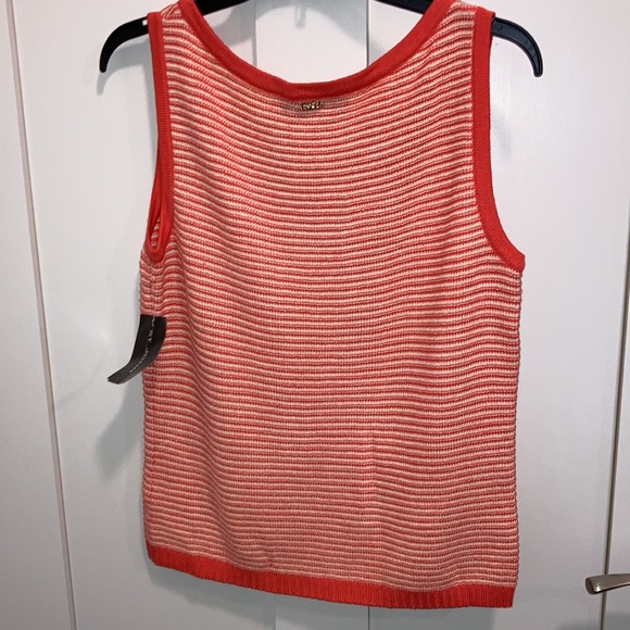 Petite NWT tank top. St, John. - Picture 5 of 6